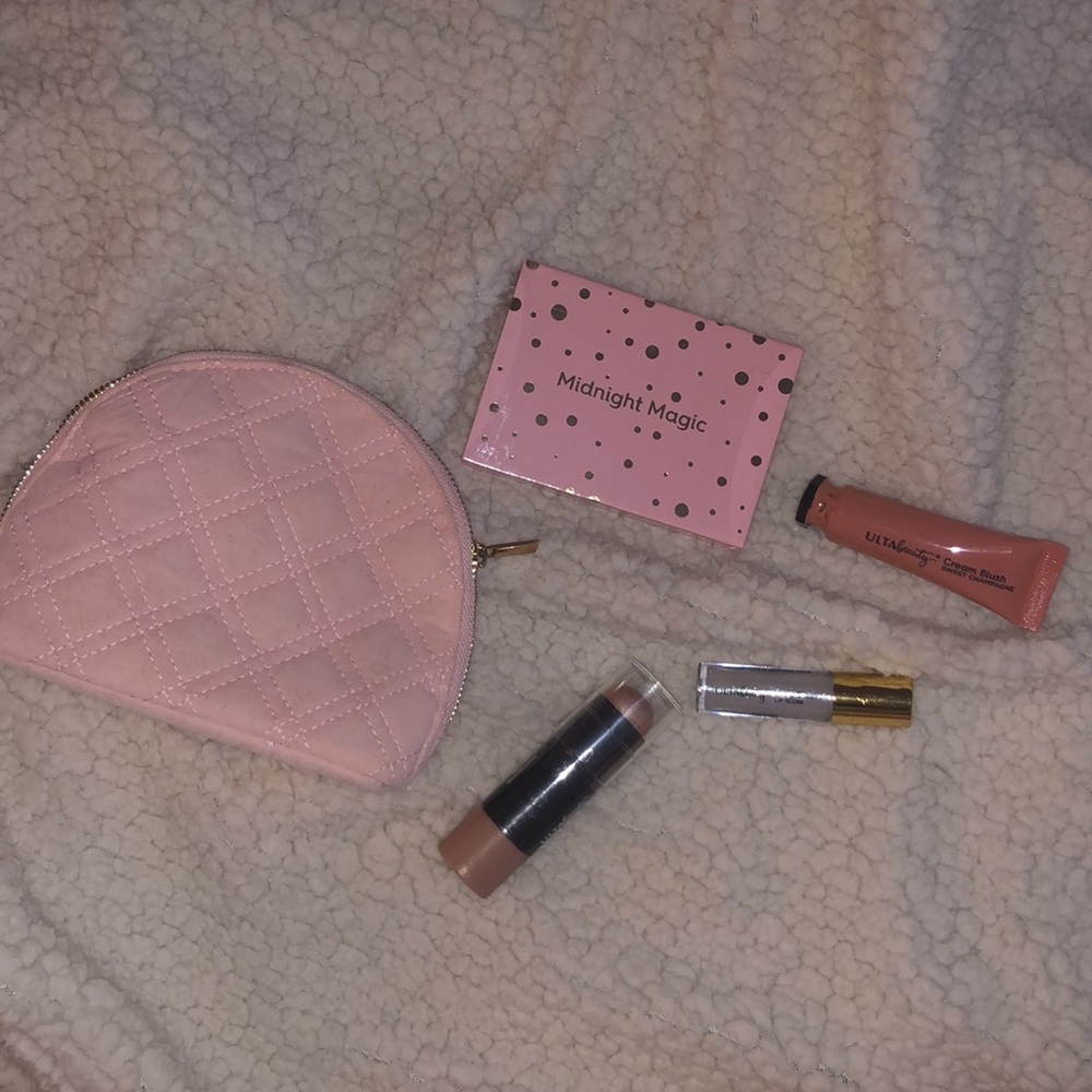 4 piece Ulta makeup set - brand new, never used